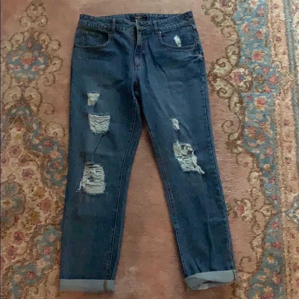 Skinny ripped jeans.